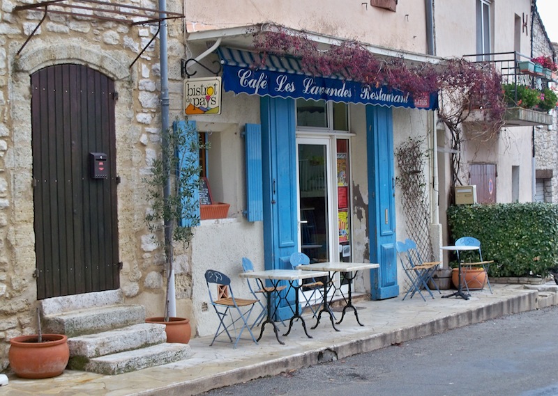 Café Les Lavandes à Vachères ©Véronique PAGNIER